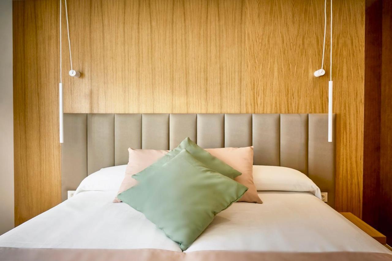 Hostal Pericon Кониль-де-ла-Фронтера Экстерьер фото