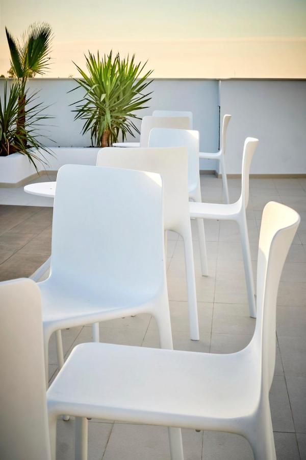 Hostal Pericon Кониль-де-ла-Фронтера Экстерьер фото